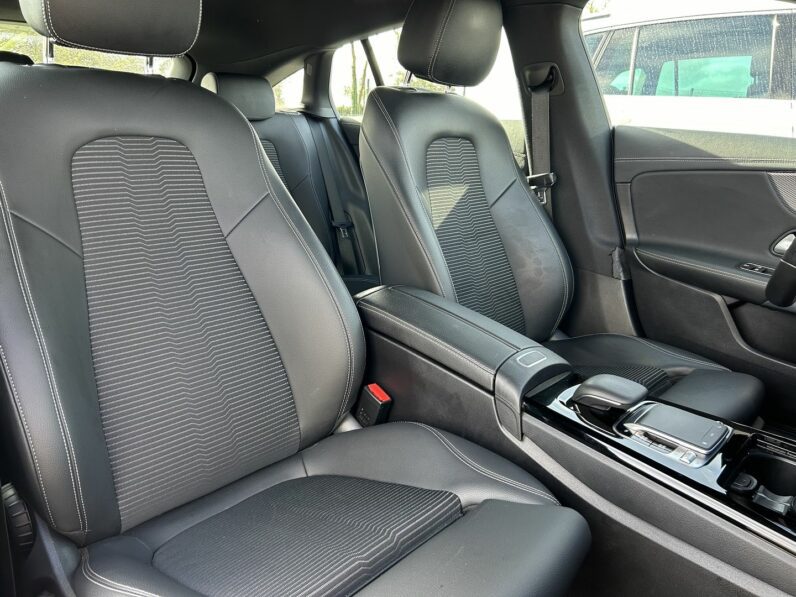 MERCEDES CLA SHOOTING BRAKE