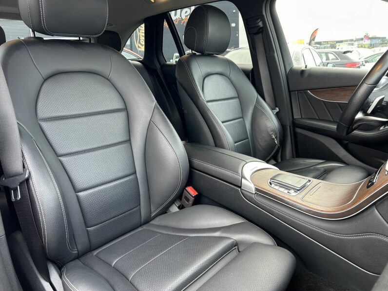 MERCEDES GLC