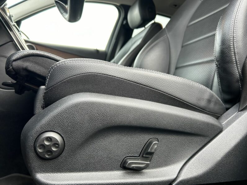 MERCEDES GLC