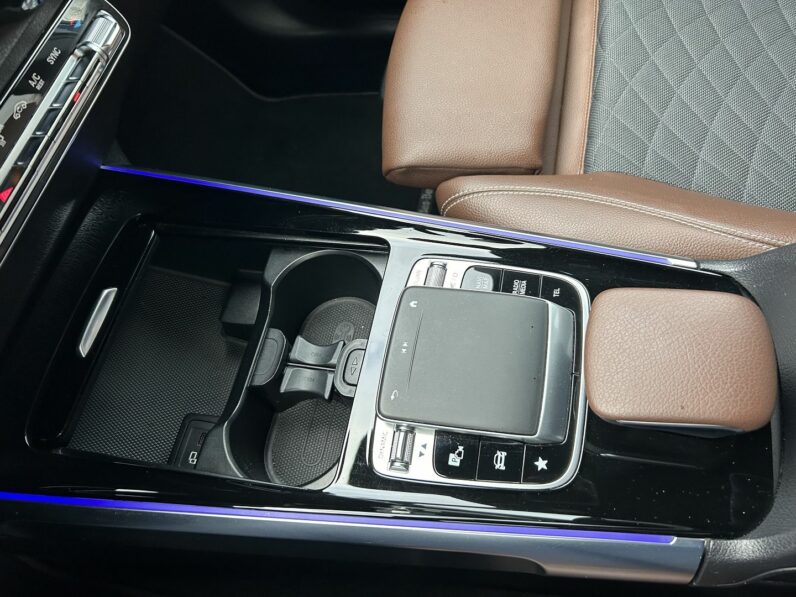 MERCEDES GLB