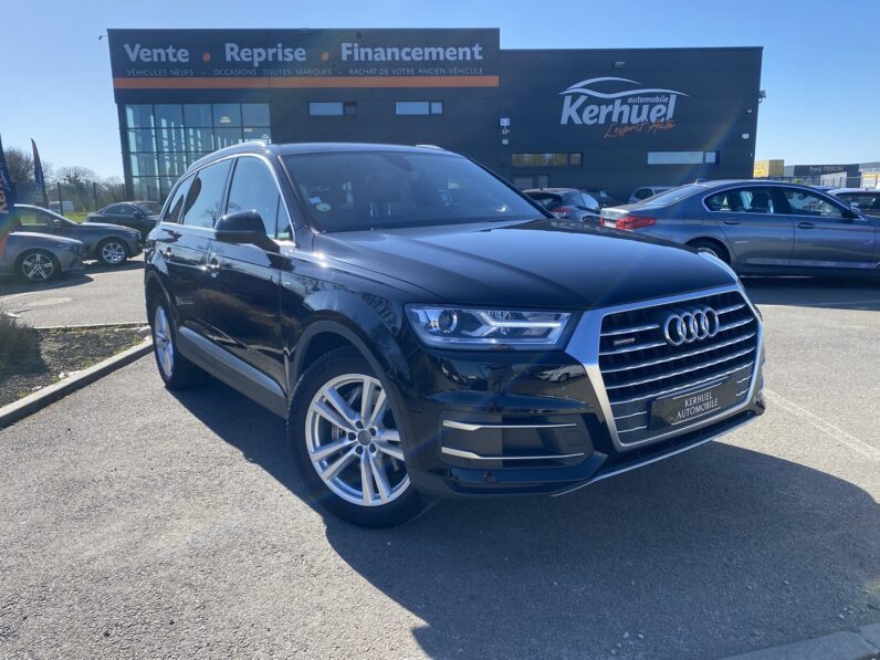 AUDI Q7 7 PLACES