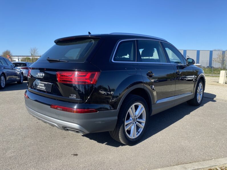 AUDI Q7 7 PLACES