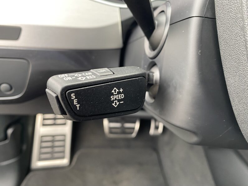 AUDI Q7 7 PLACES