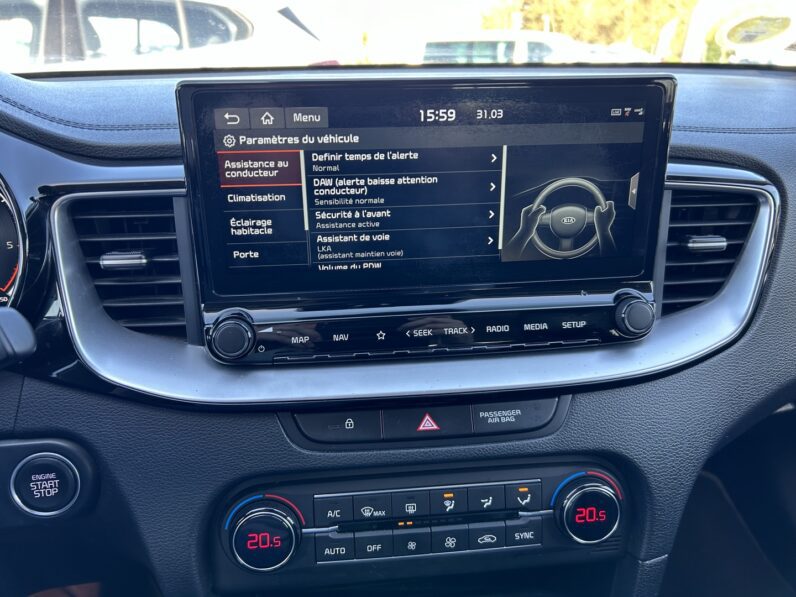 KIA XCEED