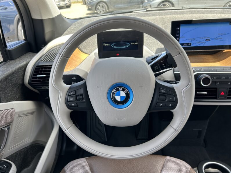 BMW I3