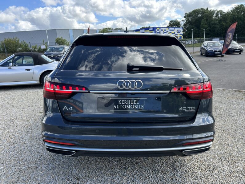 AUDI A4 AVANT