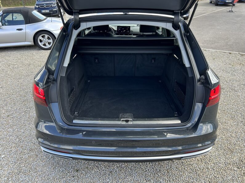 AUDI A4 AVANT