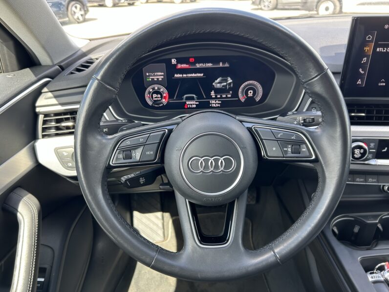 AUDI A4 AVANT