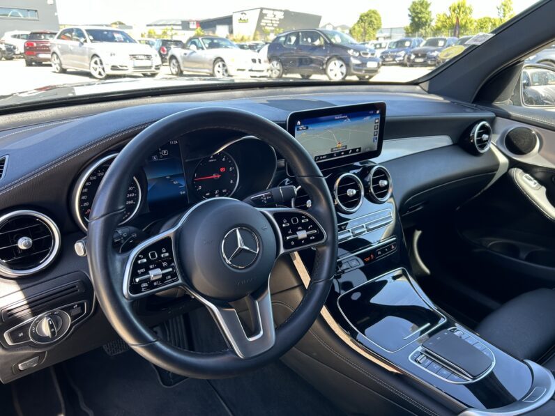 MERCEDES GLC
