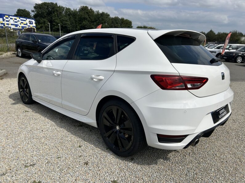 SEAT LEON