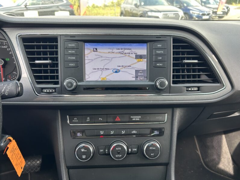 SEAT LEON