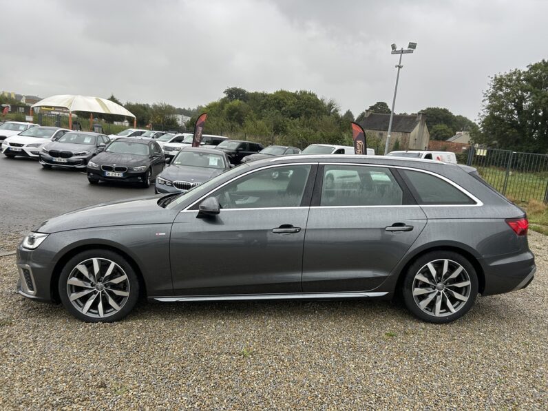 AUDI A4 AVANT
