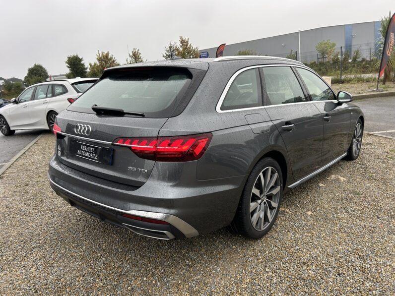AUDI A4 AVANT