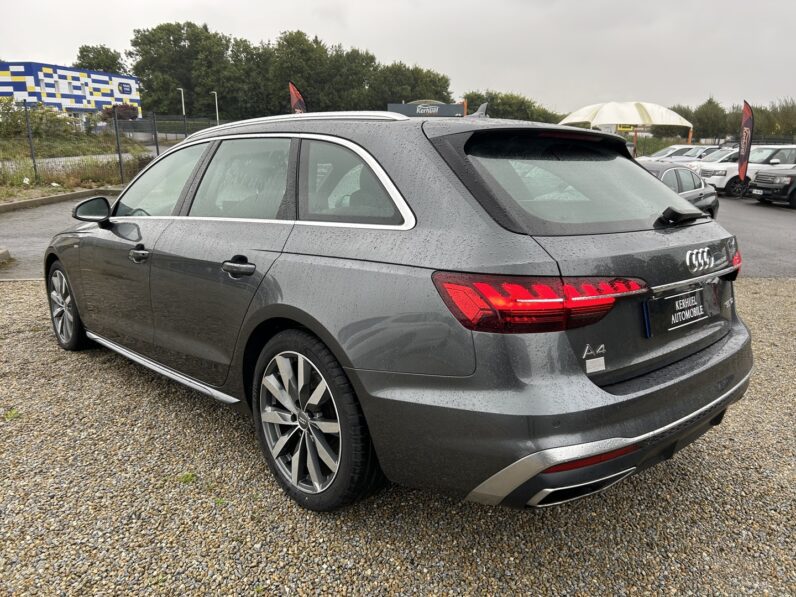 AUDI A4 AVANT