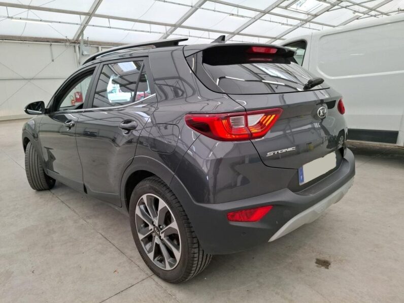 KIA STONIC