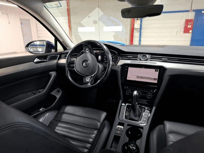 VOLKSWAGEN PASSAT SW