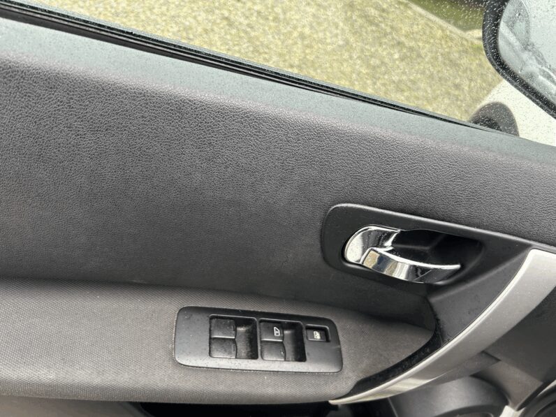 NISSAN QASHQAI "VENTE À PROFESSIONNEL"