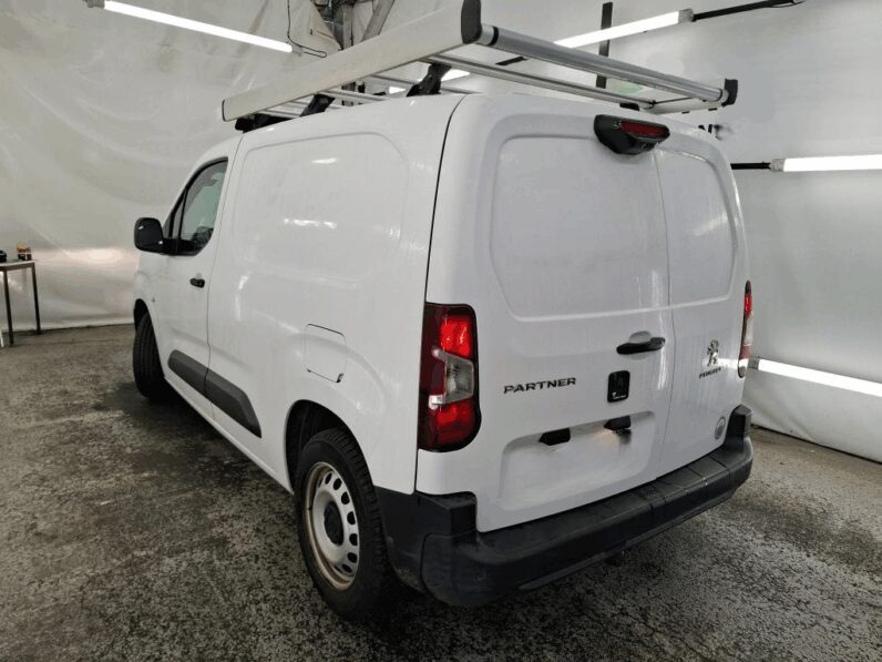 PEUGEOT PARTNER