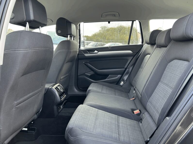 VOLKSWAGEN PASSAT SW