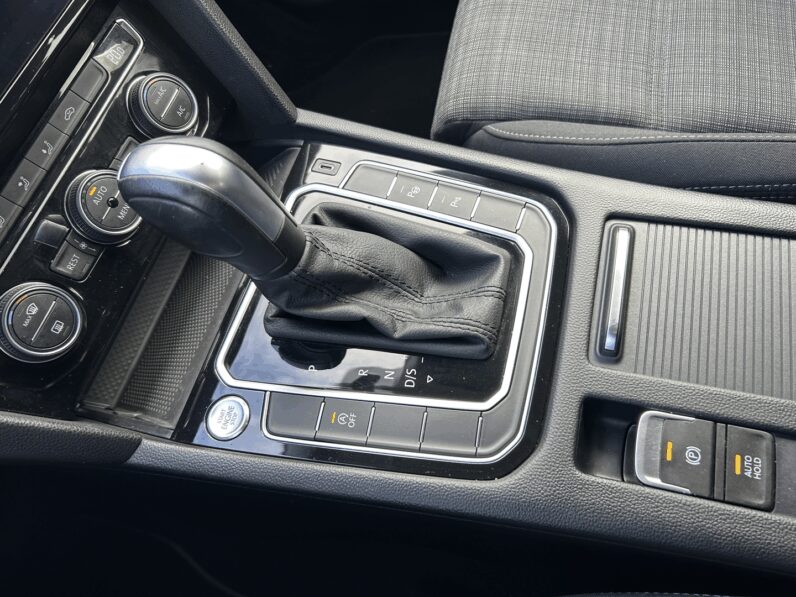 VOLKSWAGEN PASSAT SW