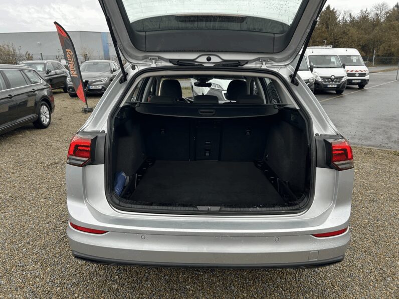 VOLKSWAGEN GOLF VIII SW