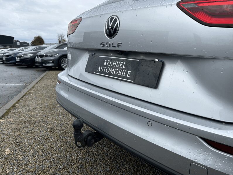 VOLKSWAGEN GOLF VIII SW