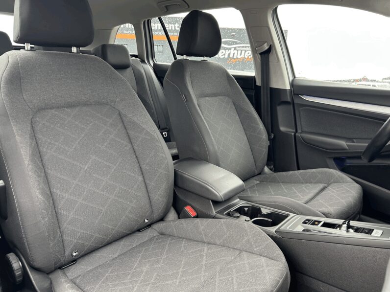 VOLKSWAGEN GOLF VIII SW