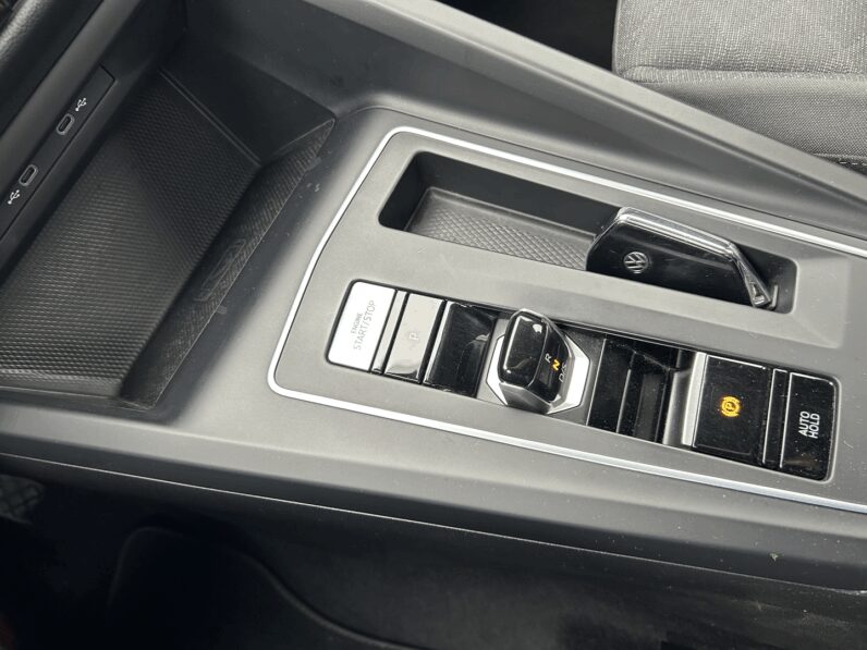 VOLKSWAGEN GOLF VIII SW