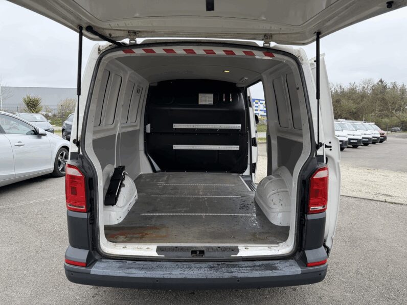 VOLKSWAGEN TRANSPORTER FG