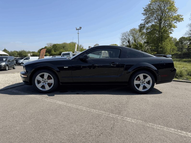 FORD MUSTANG FASTBACK