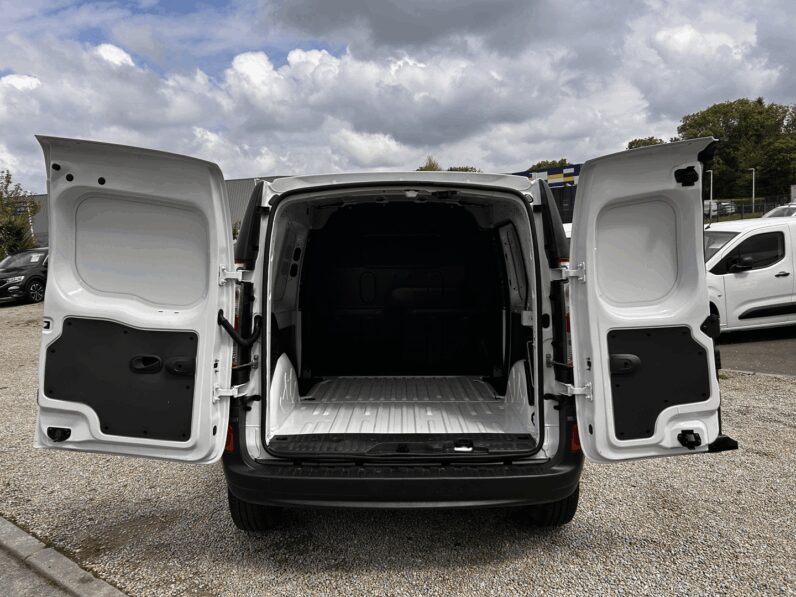 NISSAN NV250 " 3 PLACES "