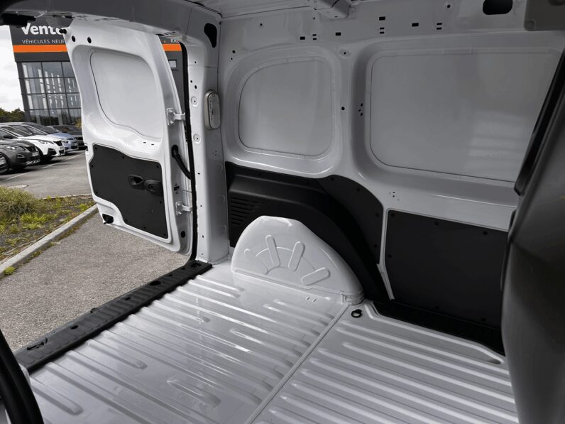 NISSAN NV250 " 3 PLACES "