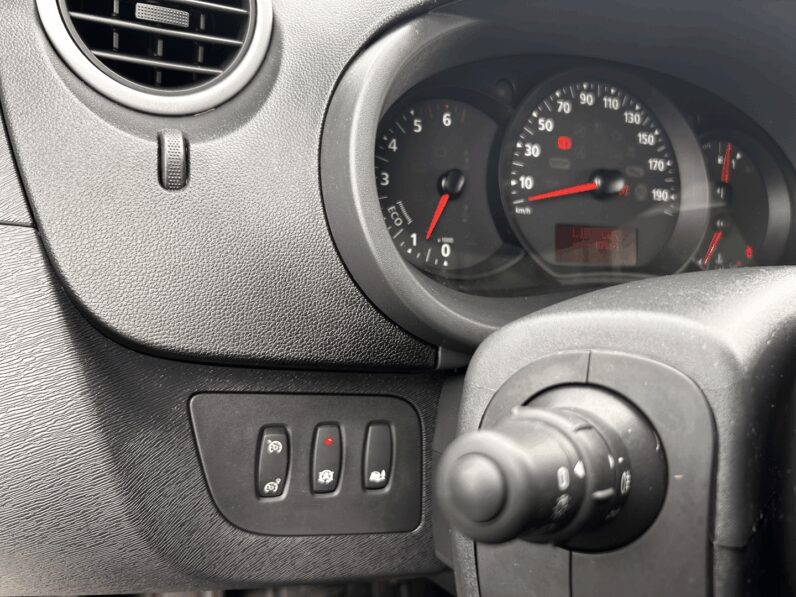 NISSAN NV250 " 3 PLACES "