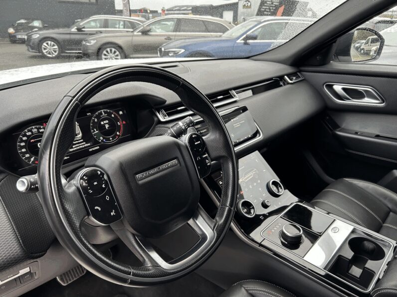 LAND-ROVER RANGE ROVER VELAR "À PROFESSIONNEL