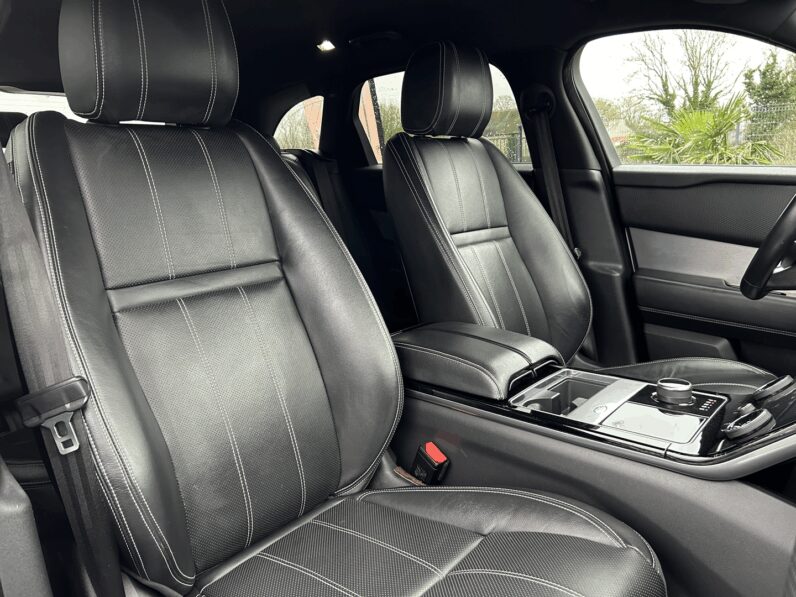 LAND-ROVER RANGE ROVER VELAR "À PROFESSIONNEL
