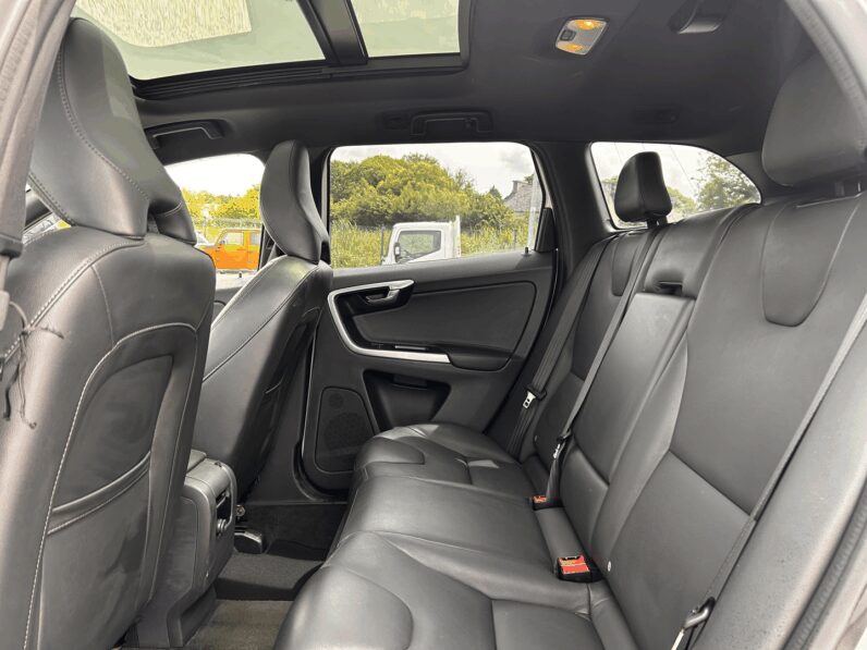 VOLVO XC60 "À PROFESSIONNEL"