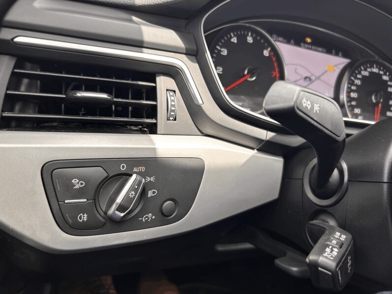 AUDI A4 AVANT