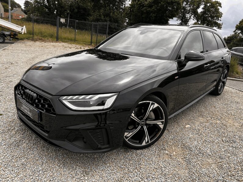 AUDI A4 AVANT