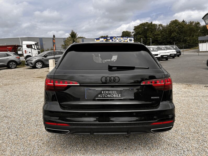 AUDI A4 AVANT