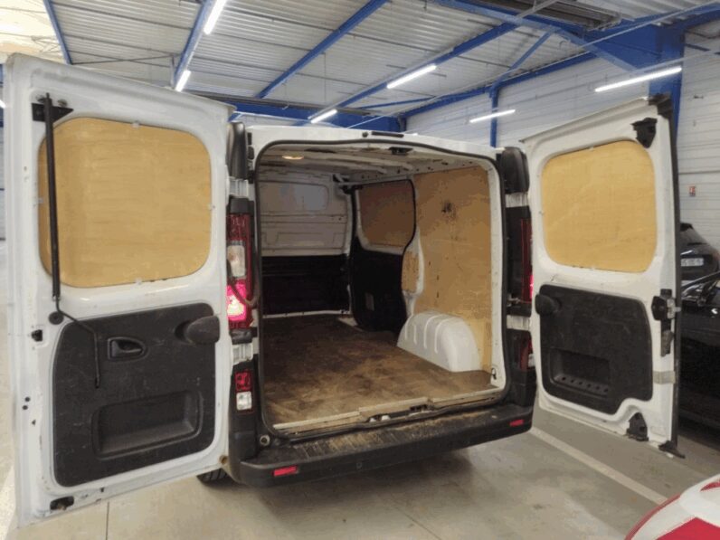 RENAULT TRAFIC III FG