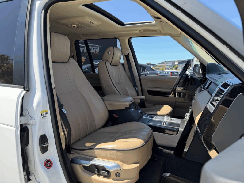 LAND-ROVER RANGE ROVER