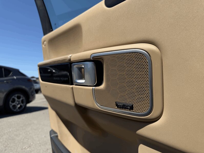 LAND-ROVER RANGE ROVER