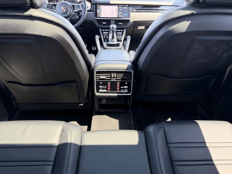 PORSCHE CAYENNE COUPE