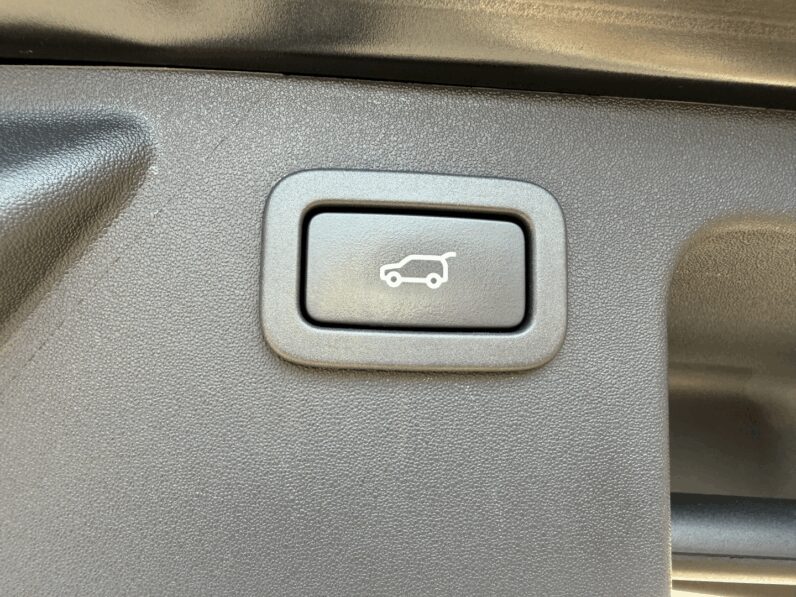 LAND-ROVER DISCOVERY SPORT