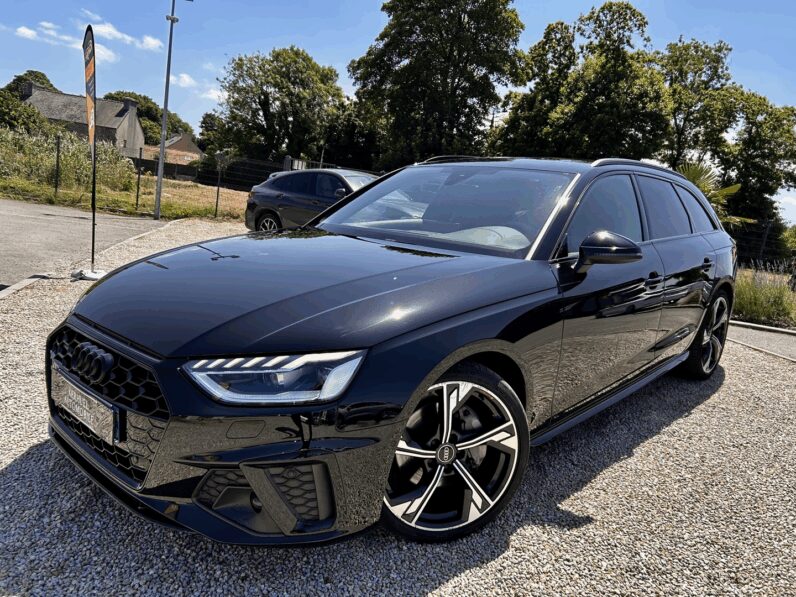 AUDI A4 AVANT