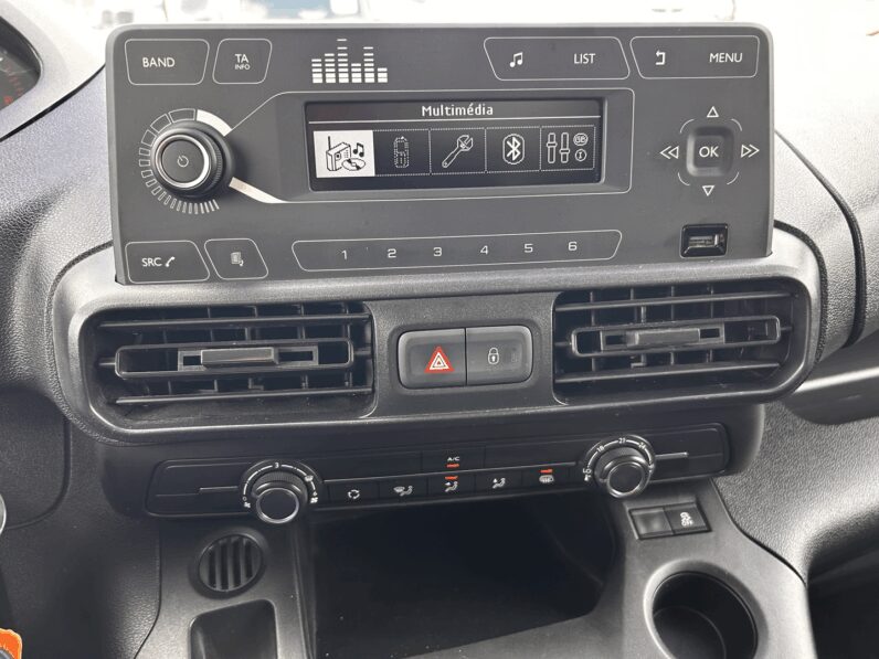 PEUGEOT PARTNER