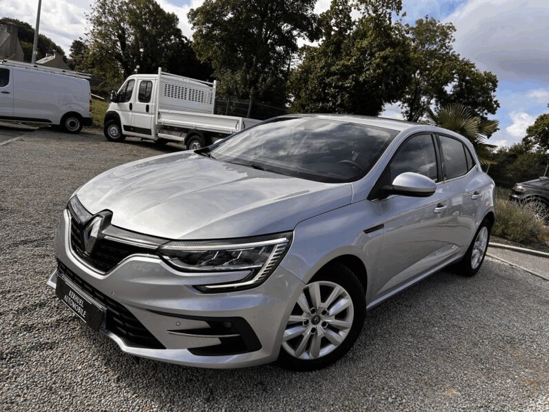 RENAULT MEGANE IV