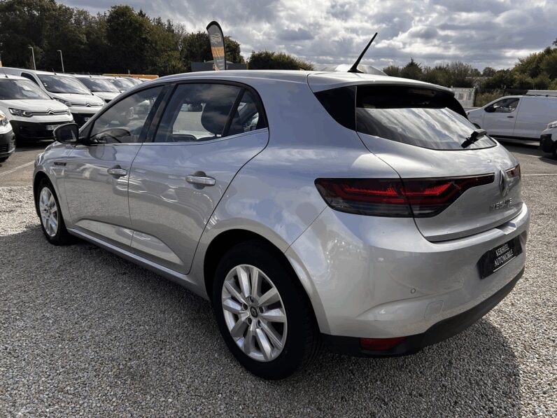 RENAULT MEGANE IV