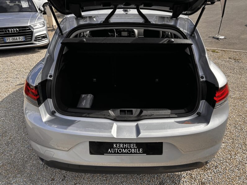 RENAULT MEGANE IV