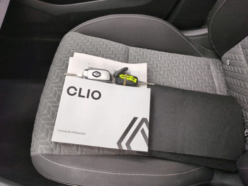 RENAULT CLIO V